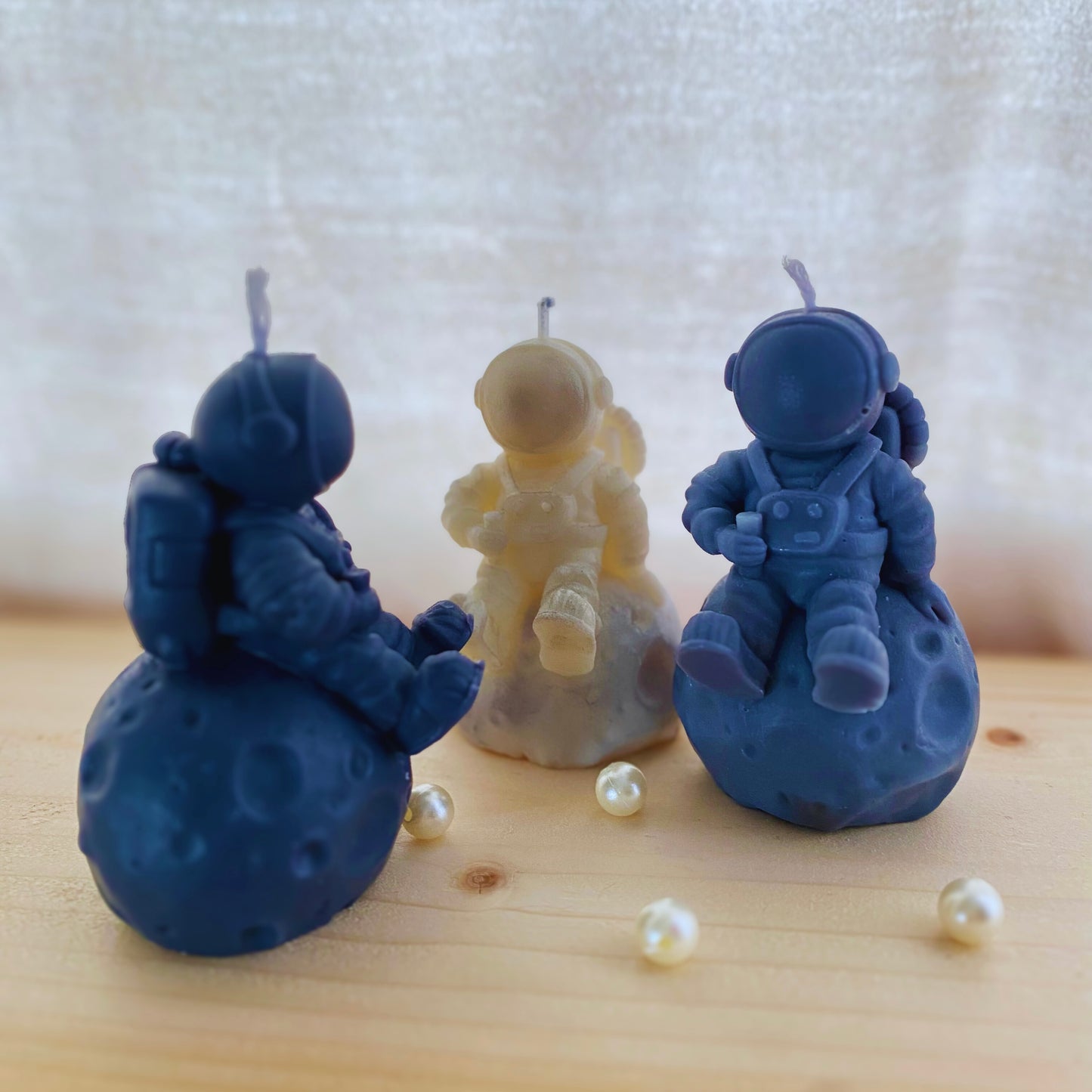 Űrhajós formagyertya - Választható színekben